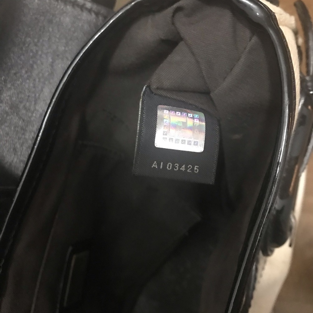 Super cute Fendi canvas shoulder handbag - Picture 8 of 8